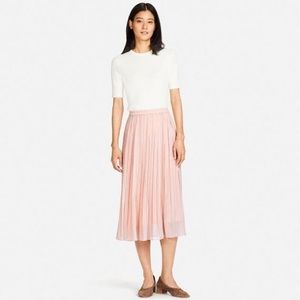 Uniqlo High Waist Chiffon Pleated Skirt